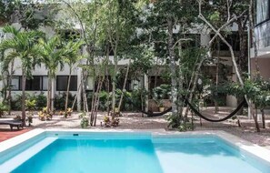 Jungle gardens - common area