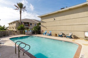 Sparking pool to on our hot summer days