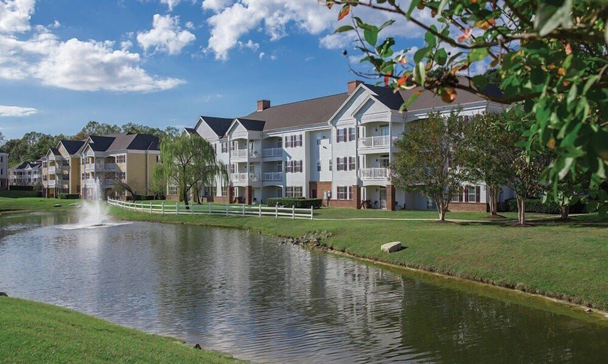 Relax in Style: 1BR Condo w/ Balcony at Wyndham GG