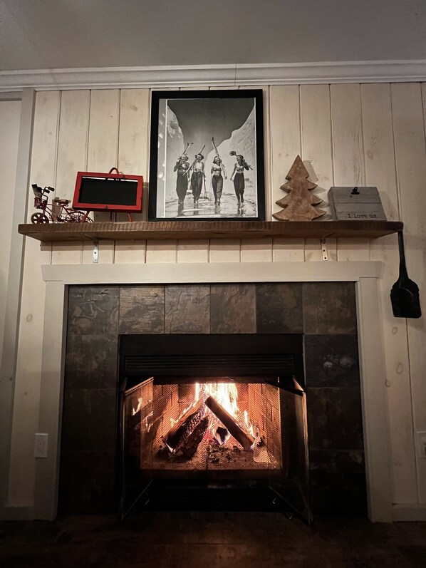 Wool burning fireplace- please bring your own wood