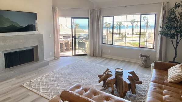 Freshly remodeled top floor unit with endless ocean views.