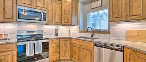 Loveland Vacation Rental | 3BR | 3.5BA | 2,160 Sq Ft | Step Required to Access