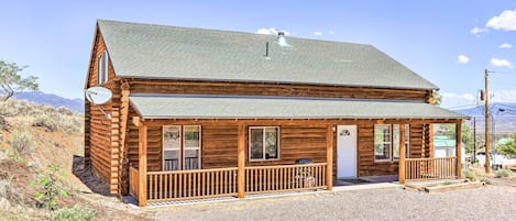 Pioche Vacation Rental | 4BR | 3BA | 1,700 Sq Ft | Step-Free Entry
