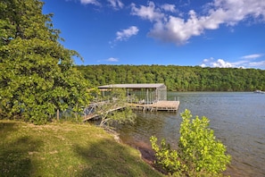 Private Boat Dock | Beaver Lake Views | Gazebo | Fire Pit