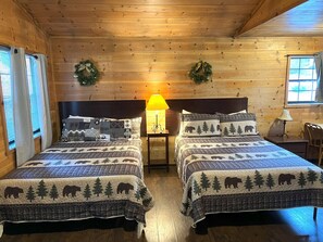 Cozy rest in these 2 Queen Beds