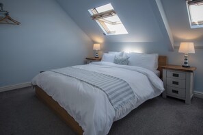 The Nest - 1 Bedroom Apartment - Tenby (11551)