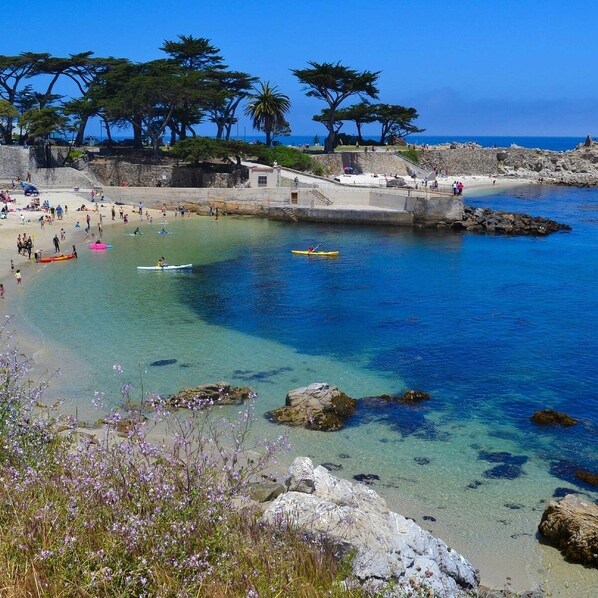 2.3 miles (5 minute drive) to Lovers Point Beach and Park. 