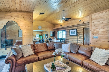 Clifton Vacation Rental | 3BR | 3.5BA | 2,732 Sq Ft | 2 Steps for Access