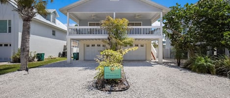 Welcome to Jacaranda Beach House!