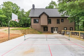 Sport court