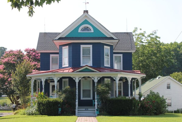 1910 Victorian Home on Village Main Street