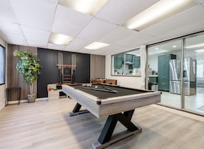 Spielezimmer