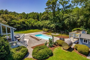 Come and enjoy the Outer Banks in style at this private retreat packed with amenities!