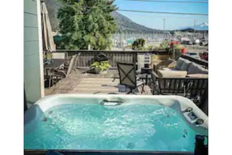 Bain à remous extérieur