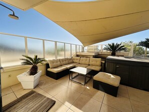 Spacious Terrace