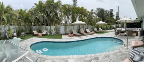 Ahhh!  Cool off in this backyard oasis pool!!!