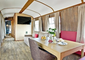 Brunel Boutique Railway Carriage 3 - Brunel Boutique Holiday Park, Dawlish Warren