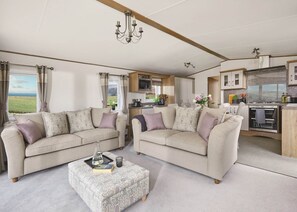 Typical Interior | Shalom Lodge - Seven Springs, Llanon
