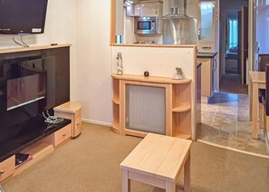 Tollerton 4