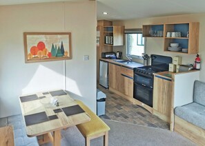 Gold Plus 2 - Clarach Bay Holiday Village, Clarach Bay, Nr Aberystwyth