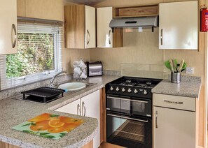 Typical Chestnut Caravan (Pet) | Lime Tree Park, Buxton