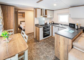 Supreme 3 - Shorefield Country Park, Milford-on-Sea, Nr Lymington