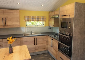 Blakeholme Lodge Plus - Avon Wood, Newby Bridge, Lake Windermere