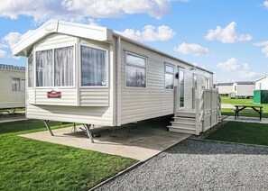York Superior Caravan - York House Country Park, Thirsk