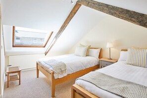 Eden Cottage, Holy Island - Host & Stay