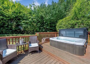 Dymock Spa - Ford Farm Lodges, Kilcot, Newent
