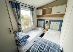 2 bedroom caravan - Skirlington Leisure Park, Low Skirlington, Skipsea