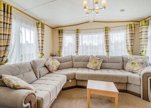 Angus Caravan - Nethercraig Holiday Park, Alyth, Perthshire