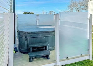 Typical | Perranporth 2 Bed Hot Tub (Pet) - St Agnes Holiday Park, Blackwater, St Agnes
