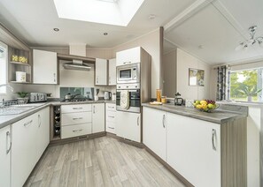 Park View Lodge - Ogwen Bank Caravan & Lodge Park, Snowdonia