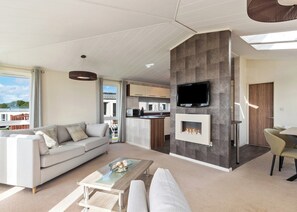 Amroth 2 - Meadow House Holiday Park, Summerhill, Amroth