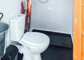 Beach Hut - Glamp @ The Priory, Aldeby
