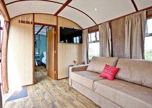 Brunel Boutique Railway Carriage 5 - Brunel Boutique Holiday Park, Dawlish Warren