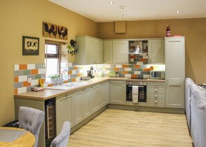 The Stables - Beech Tree Park Cottages, Hatfield Woodhouse, Nr. Doncaster