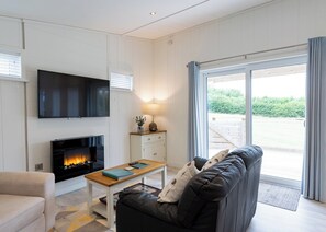Hedgehog Lodge - Henfields Country Retreat, Cannington