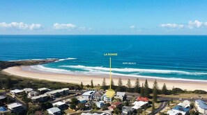 La Ronde One - Yamba beach front accommodation - Location shot