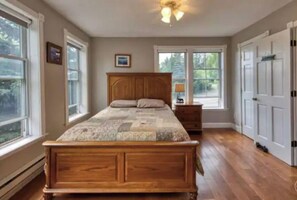 Bedroom 3- Skylight