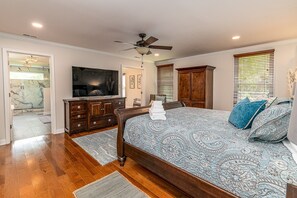 Main bedroom located on the first floor. Features newly remodeled bathroom!