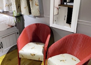 Pheasant’s Nest - Glamp @ The Priory, Aldeby