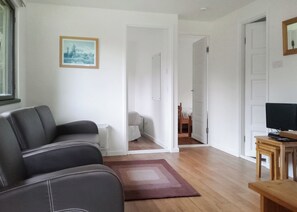 Redwood Lodge - Eastcott Lodges, North Tamerton, Bude