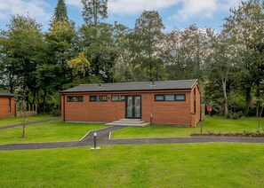 Otters View - Gadgirth Estate Luxury Lodges, Annbank, Ayr