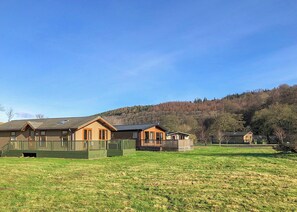 Peel Lodge - Parmontley Hall Lodges, Whitfield, Hexham