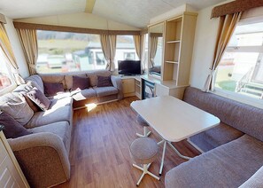 Silver 2 - Clarach Bay Holiday Village, Clarach Bay, Nr Aberystwyth