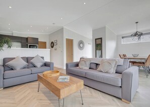 Dovecote Lodge - Celtic Escapes, Narberth