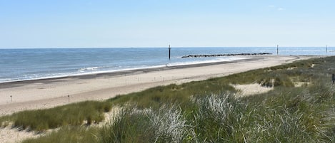 Plow (Pet Friendly) - Anchor Park, North Gap, Eccles on Sea