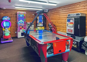 Spielezimmer